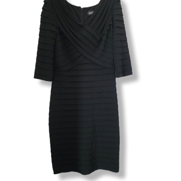 Adrianna Papell Dresses & Skirts - Adrianna Papell Size Large Black Elegant V-Neck Dress